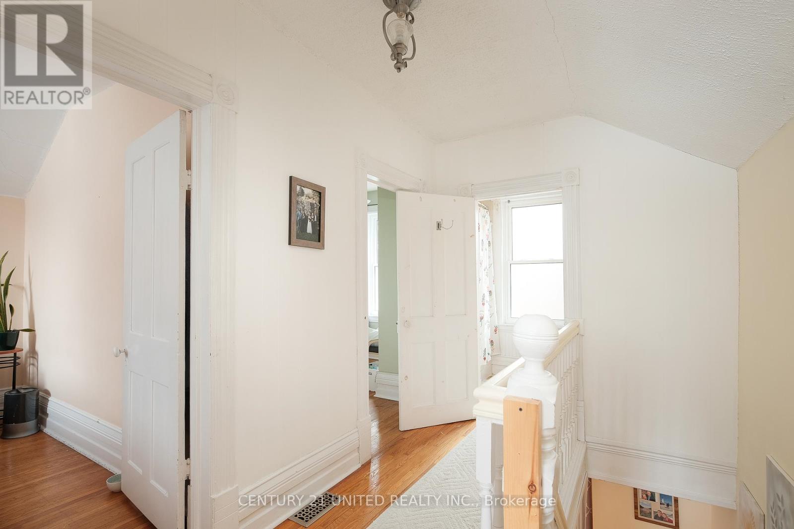 512 Parnell Street, Peterborough Central (South), Ontario  K9J 4J4 - Photo 16 - X12129041