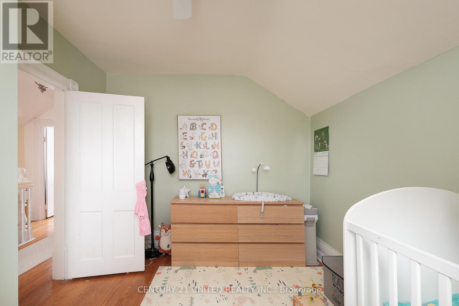 512 Parnell Street, Peterborough Central (South), Ontario  K9J 4J4 - Photo 18 - X12129041