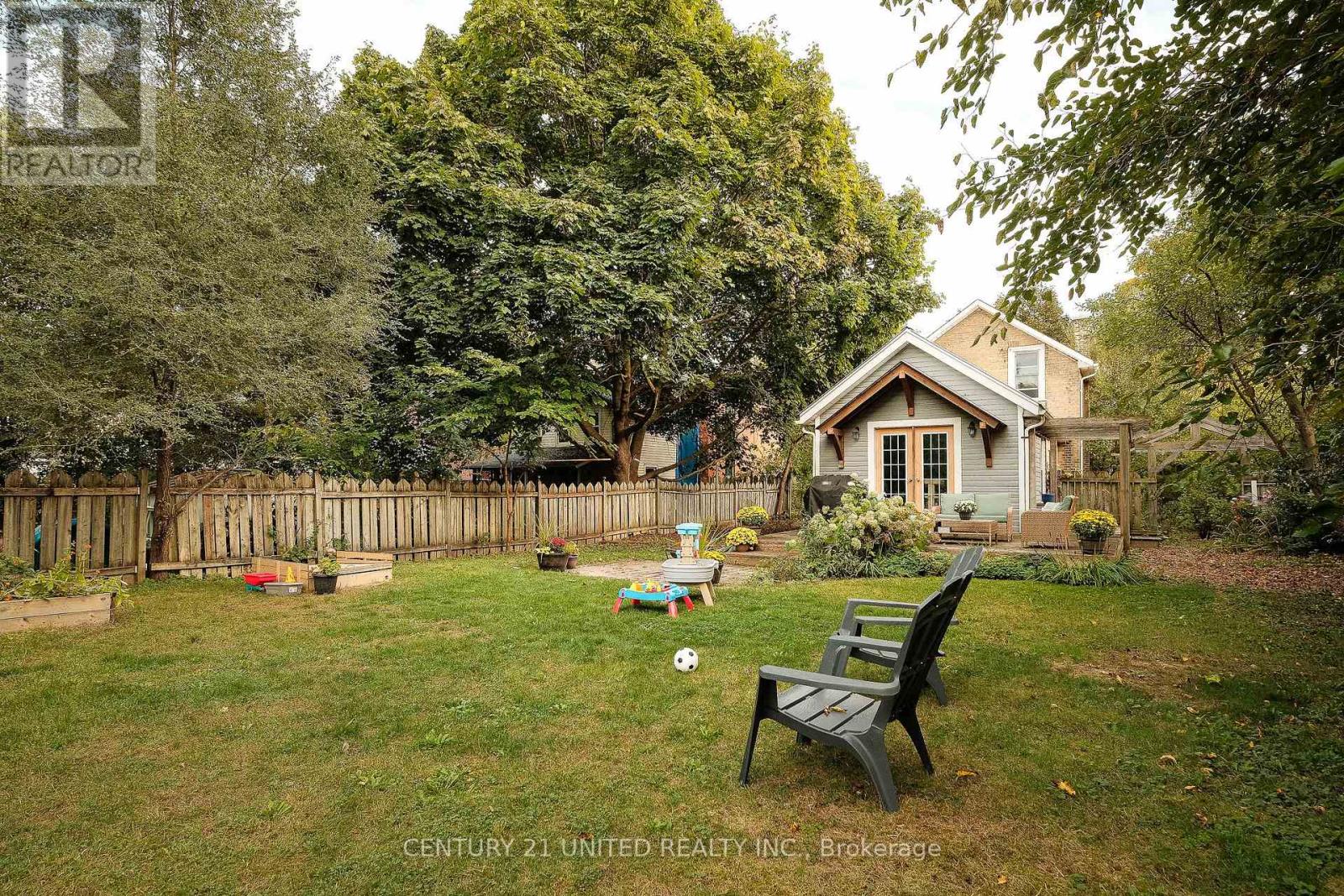 512 Parnell Street, Peterborough Central (South), Ontario  K9J 4J4 - Photo 34 - X12129041