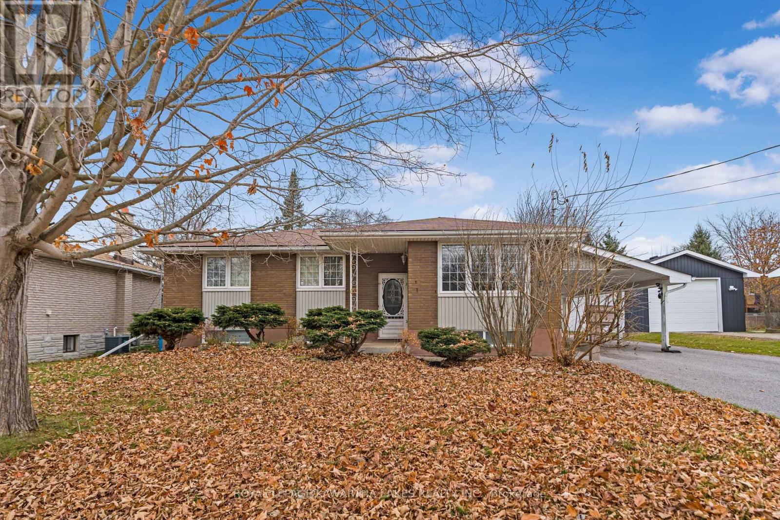 146 QUEEN STREET, kawartha lakes (lindsay), Ontario