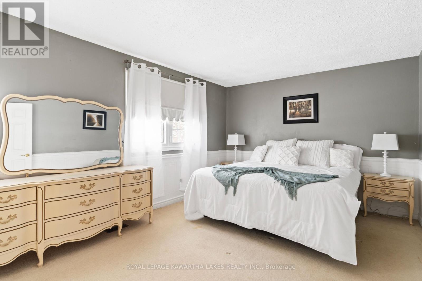146 Queen Street, Kawartha Lakes (Lindsay), Ontario  K9V 1H1 - Photo 16 - X12129465
