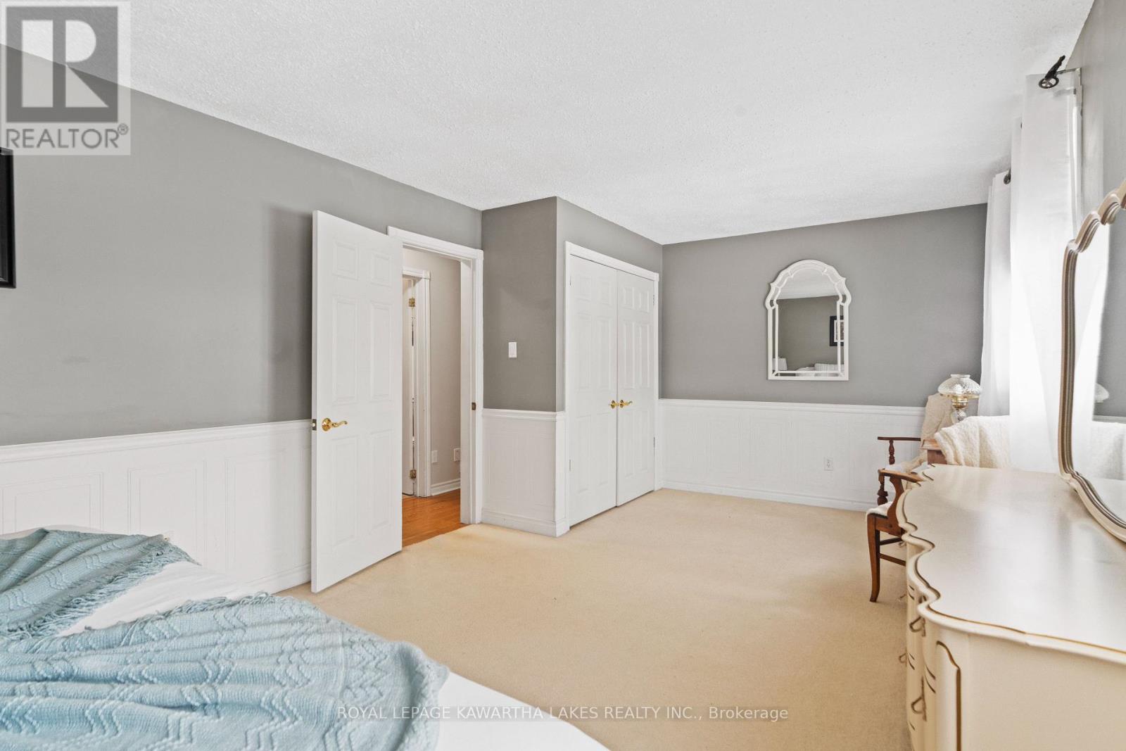 146 Queen Street, Kawartha Lakes (Lindsay), Ontario  K9V 1H1 - Photo 19 - X12129465