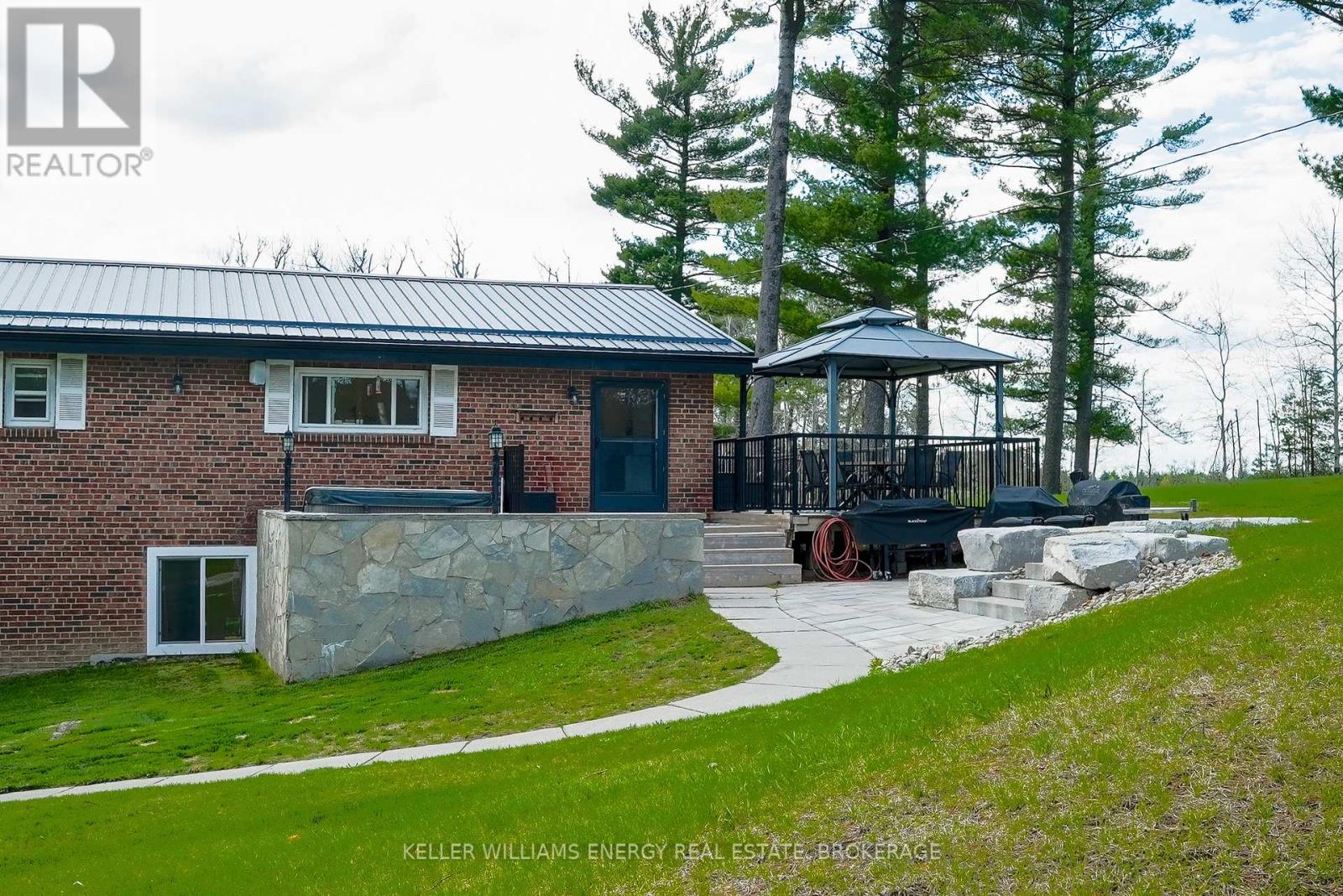 54 Zion Line, Cavan Monaghan (Cavan Twp), Ontario  L0A 1G0 - Photo 35 - X12129473