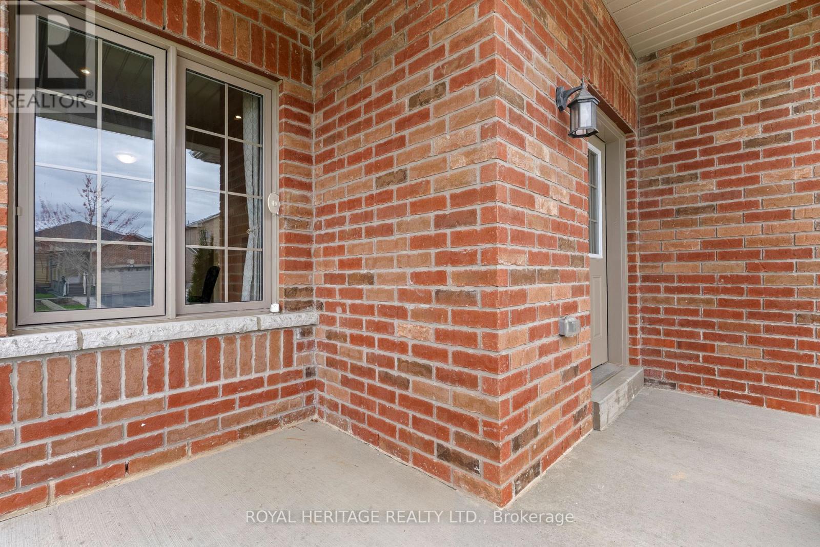141 Springdale Drive, Kawartha Lakes (Lindsay), Ontario  K9V 0N1 - Photo 28 - X12129483