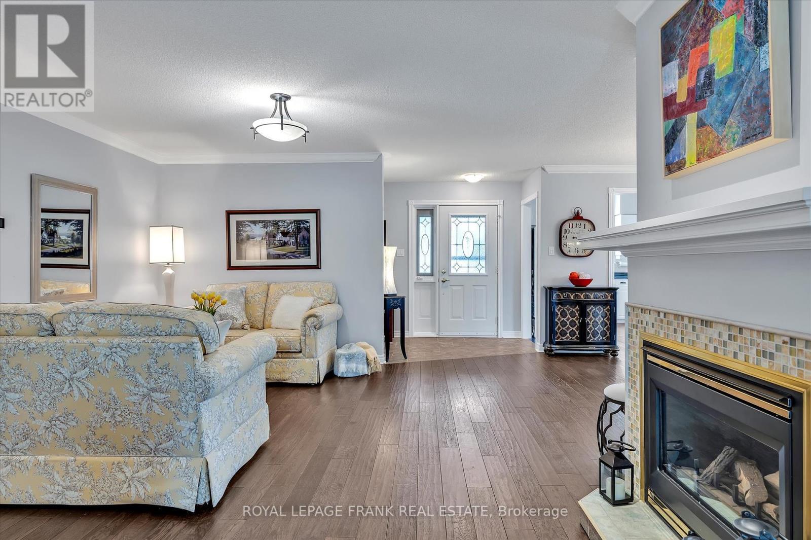 31 - 300 Franmor Drive, Peterborough East (North), Ontario  K9H 7R2 - Photo 8 - X12129629