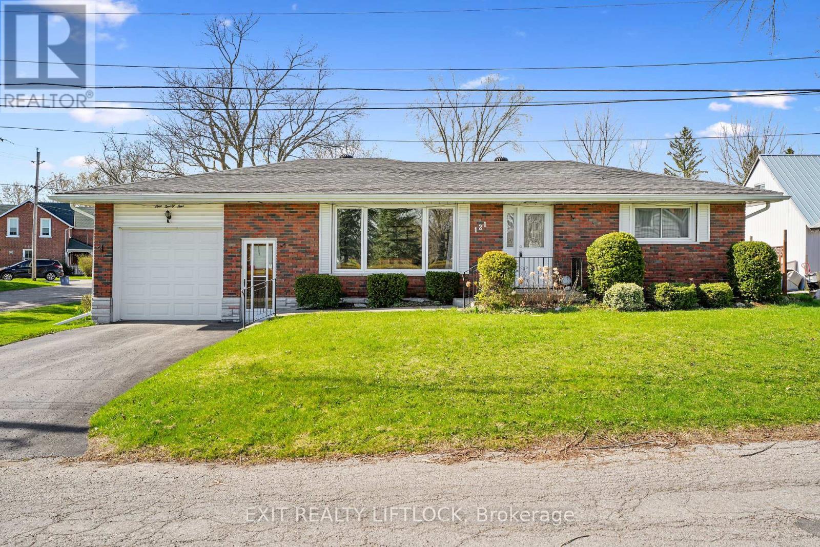 121 RIVER STREET E, trent hills (campbellford), Ontario