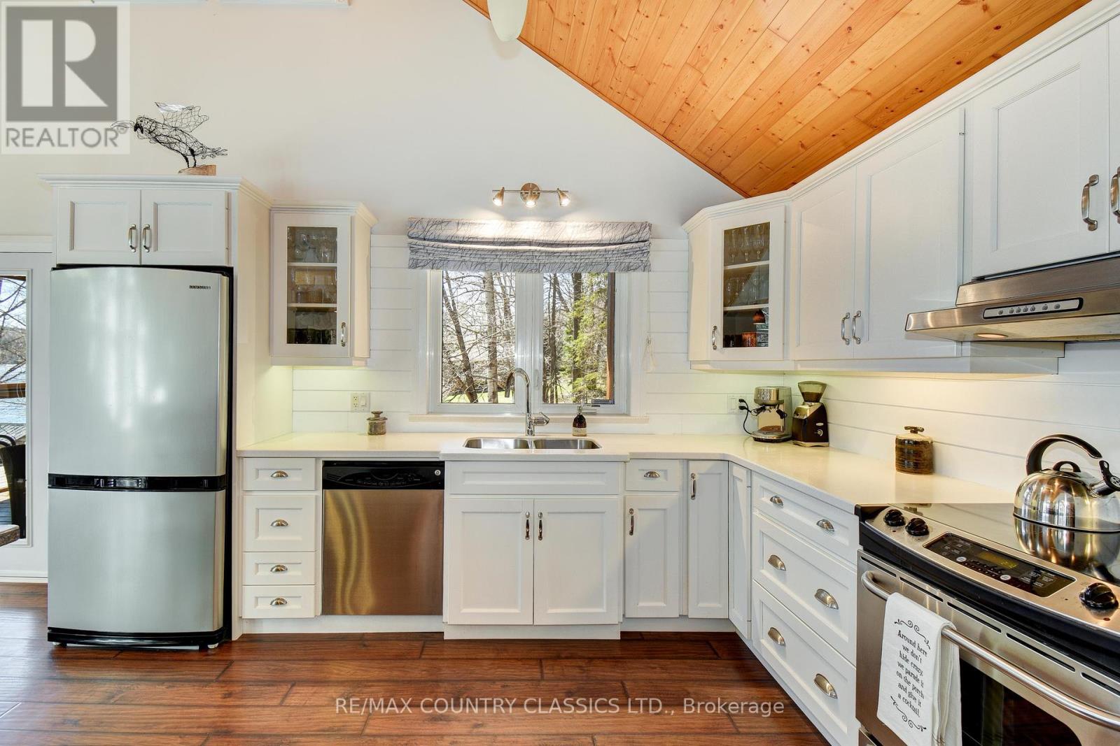81 O-At-Ka Road, Hastings Highlands (Herschel Ward), Ontario  K0L 2S0 - Photo 6 - X12129690