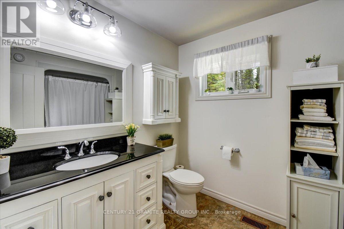 A - 539 Dog Bay Road, Hastings Highlands (Herschel Ward), Ontario  K0L 2S0 - Photo 17 - X12130061