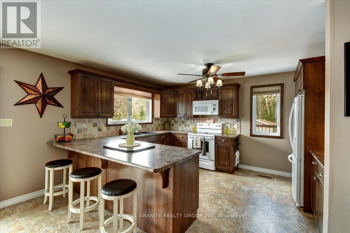 A - 539 Dog Bay Road, Hastings Highlands (Herschel Ward), Ontario  K0L 2S0 - Photo 6 - X12130061