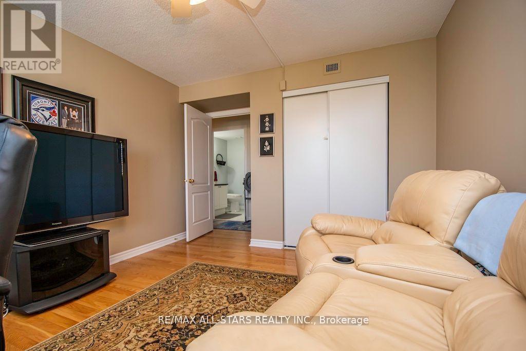 305 - 51 Rivermill Boulevard, Kawartha Lakes (Lindsay), Ontario  K9V 6E8 - Photo 19 - X12130096