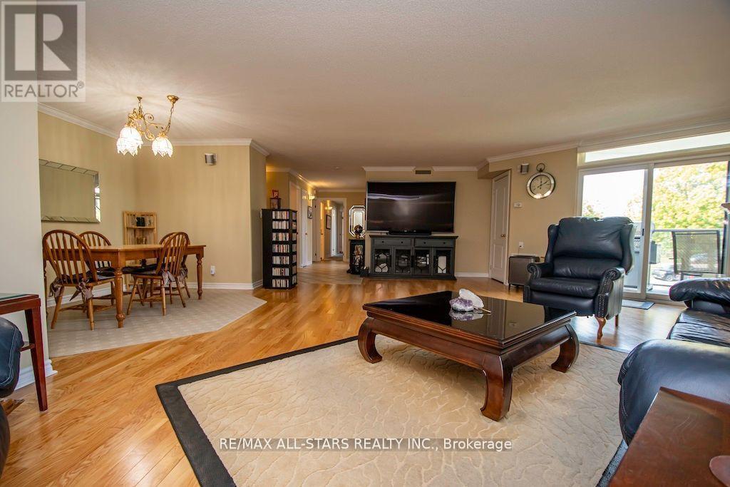 305 - 51 Rivermill Boulevard, Kawartha Lakes (Lindsay), Ontario  K9V 6E8 - Photo 2 - X12130096