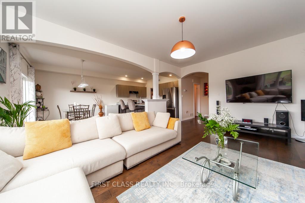 743 Sawmill Road, Peterborough North (North), Ontario  K9L 0E8 - Photo 11 - X12129848