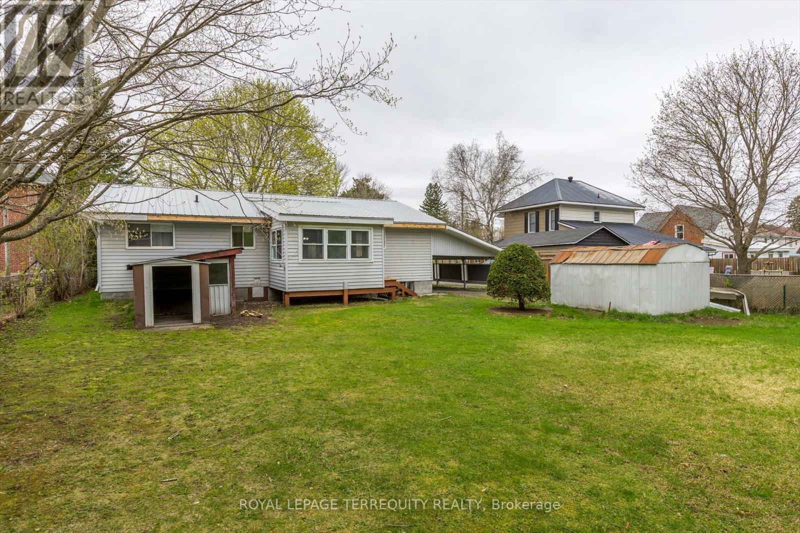 54 Concession Street, Havelock-Belmont-Methuen (Havelock), Ontario  K0L 1Z0 - Photo 38 - X12130034