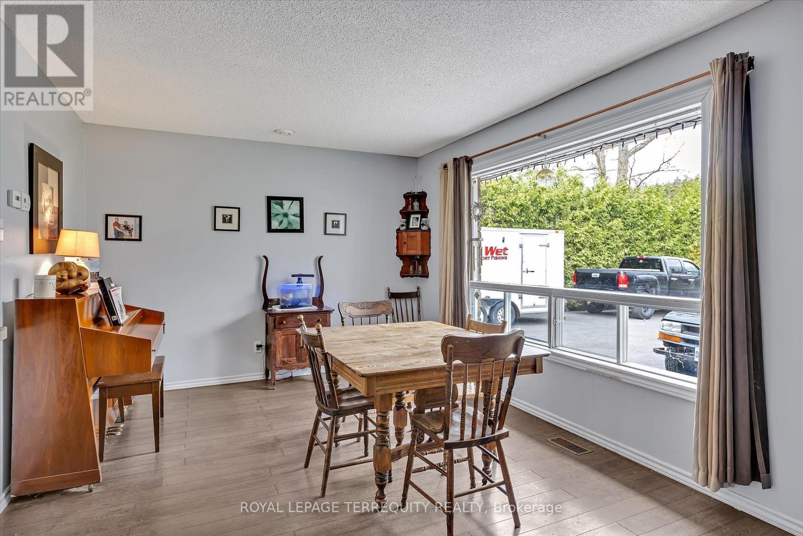75 Trentview Crescent, Trent Hills (Campbellford), Ontario  K0L 1L0 - Photo 6 - X12130059