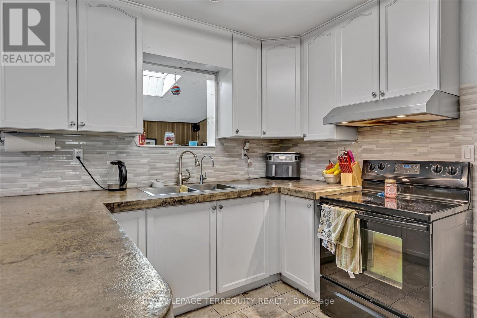 75 Trentview Crescent, Trent Hills (Campbellford), Ontario  K0L 1L0 - Photo 9 - X12130059
