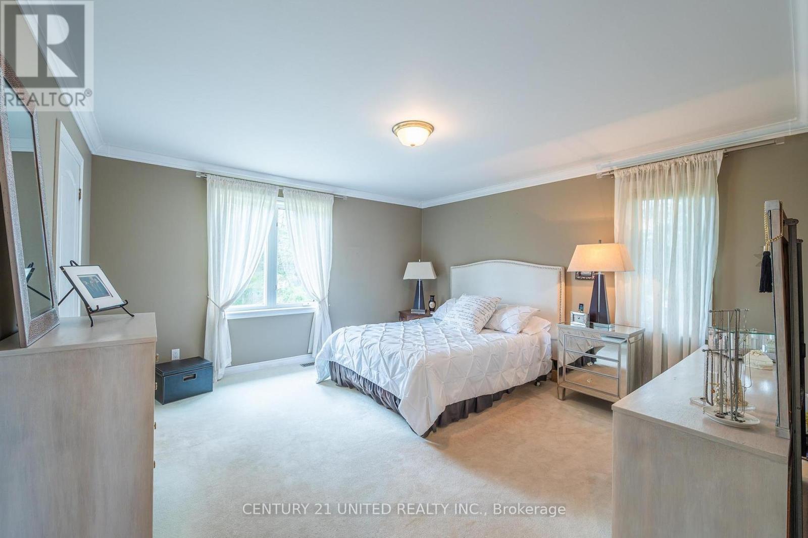 29 Elliott Drive, Selwyn, Ontario  K9J 6X4 - Photo 11 - X12130402
