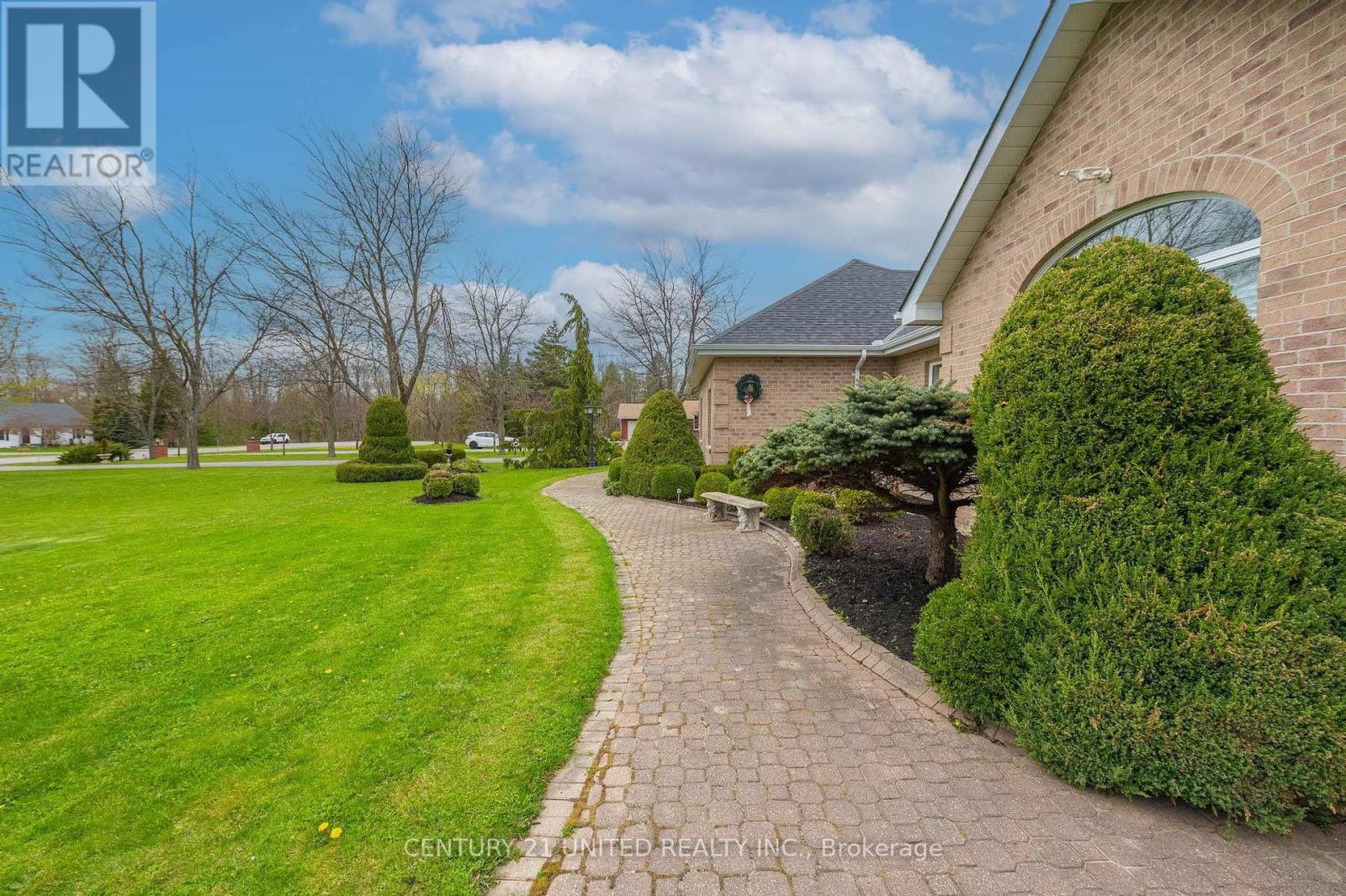29 Elliott Drive, Selwyn, Ontario  K9J 6X4 - Photo 33 - X12130402