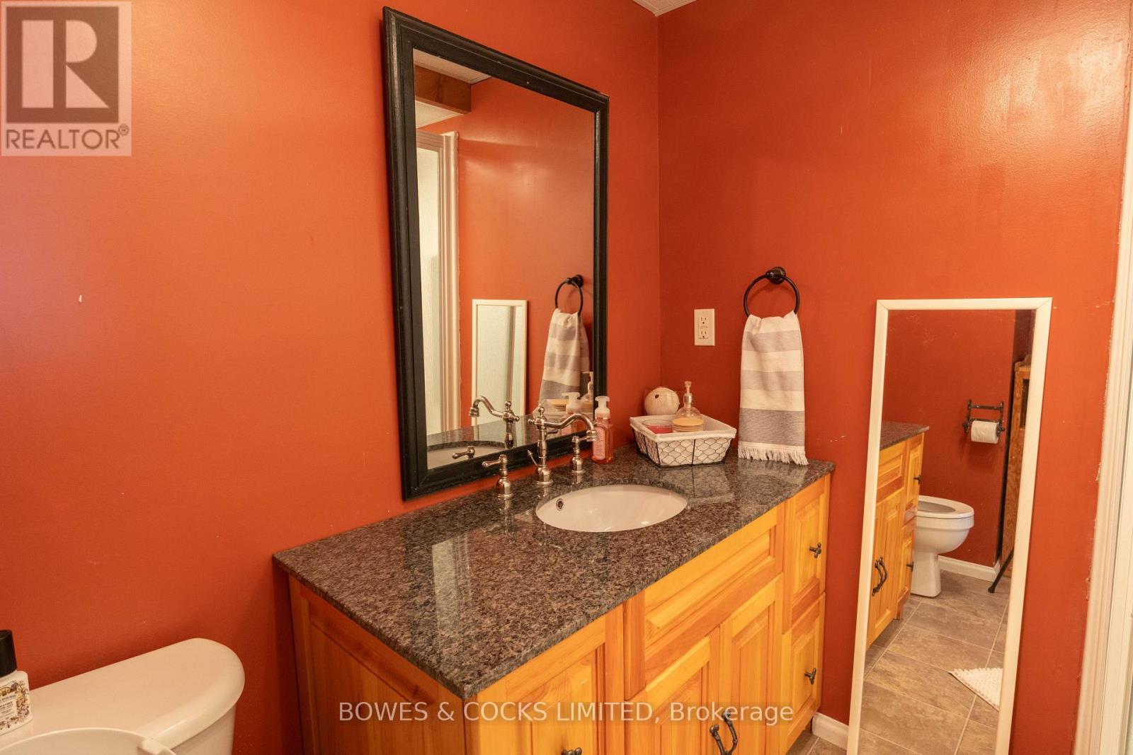 451 West Diamond Lake Road, Hastings Highlands, Ontario  K0L 2A0 - Photo 28 - X12130442