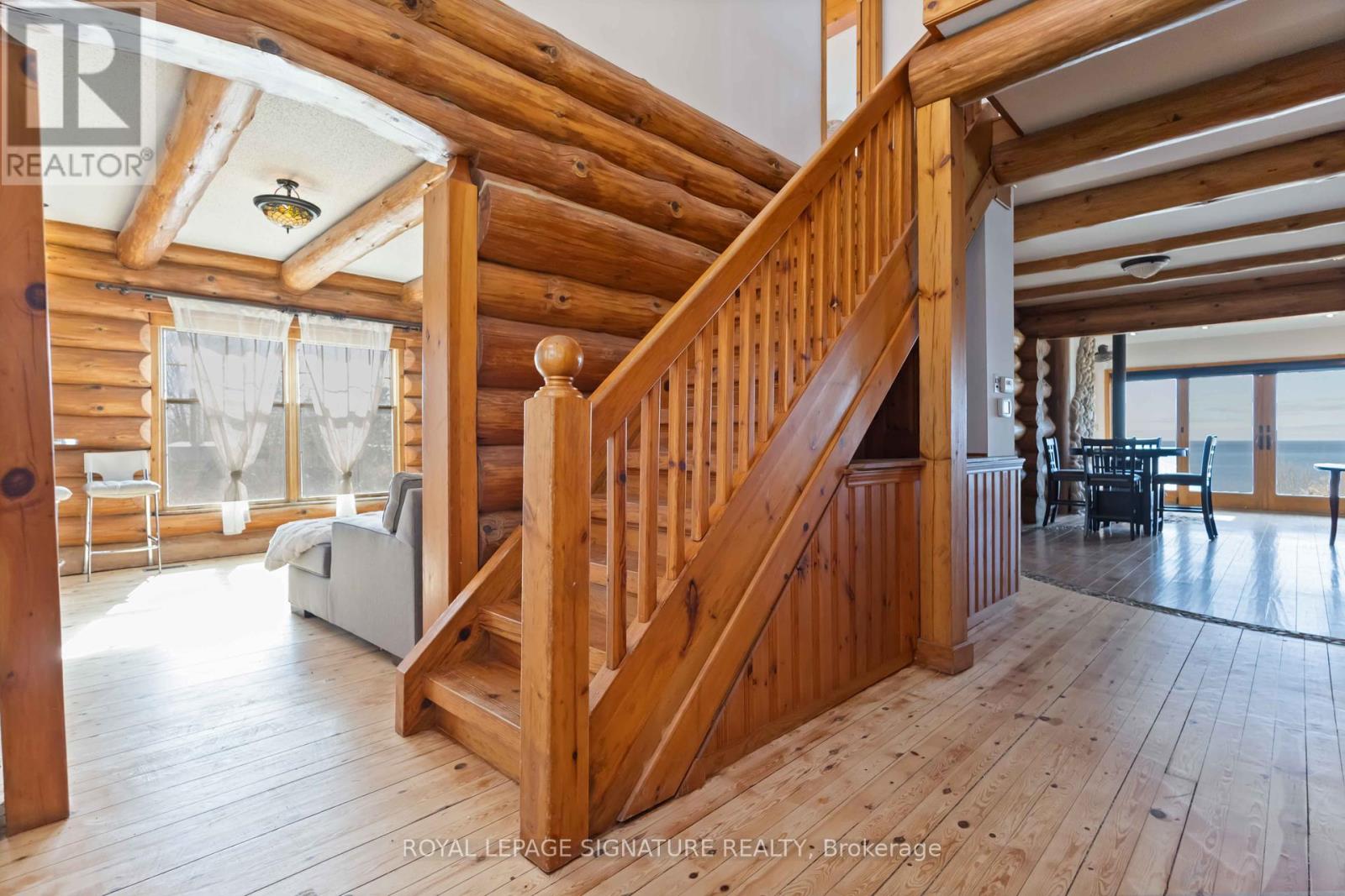 3741 Lakeshore Road E, Clarington (Newcastle), Ontario  L1B 1L9 - Photo 4 - E12130307