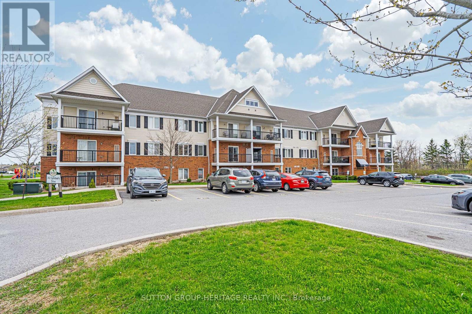 107 - 312 Spillsbury Drive, Peterborough West (South), Ontario  K9K 0B6 - Photo 2 - X12130241