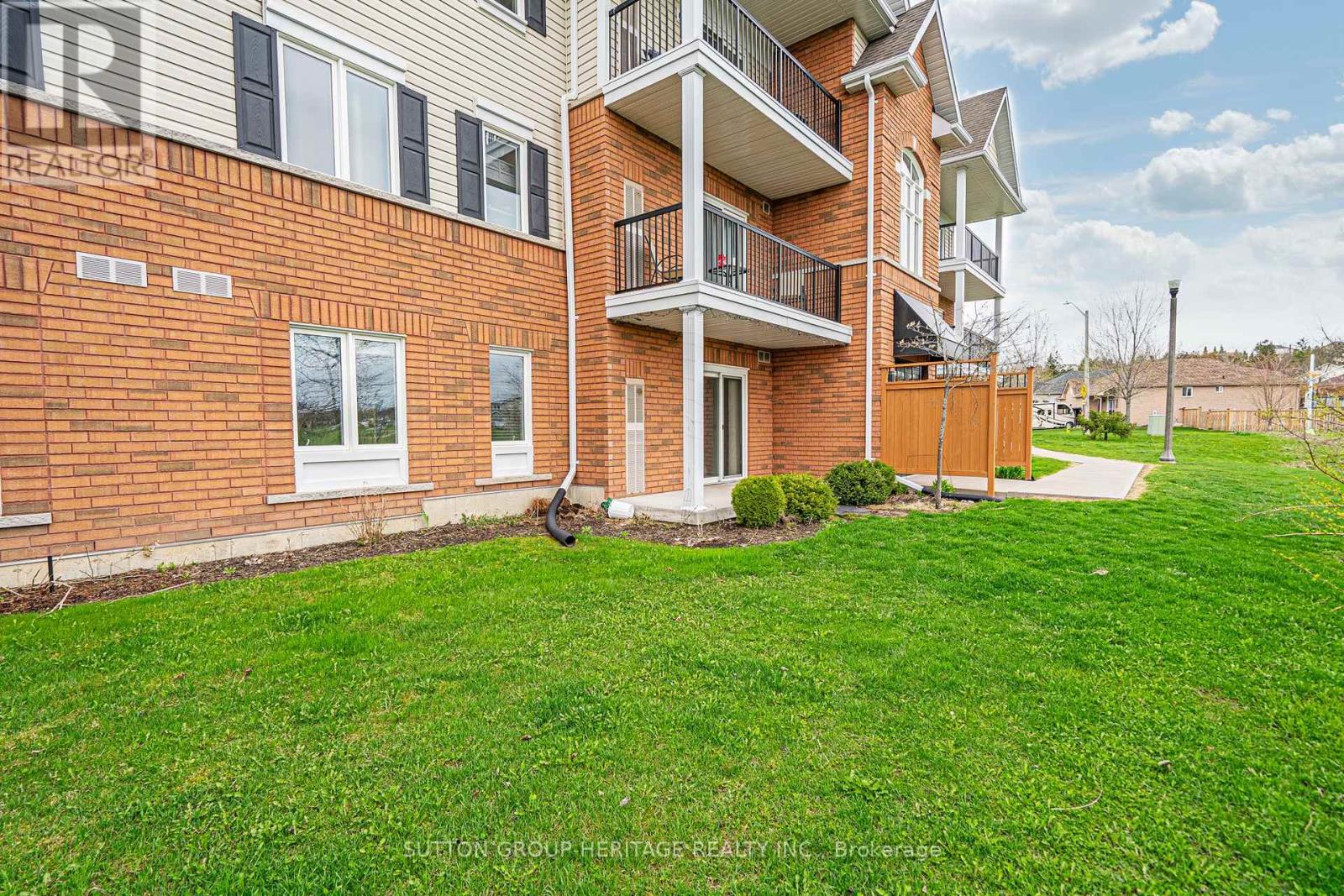 107 - 312 Spillsbury Drive, Peterborough West (South), Ontario  K9K 0B6 - Photo 31 - X12130241
