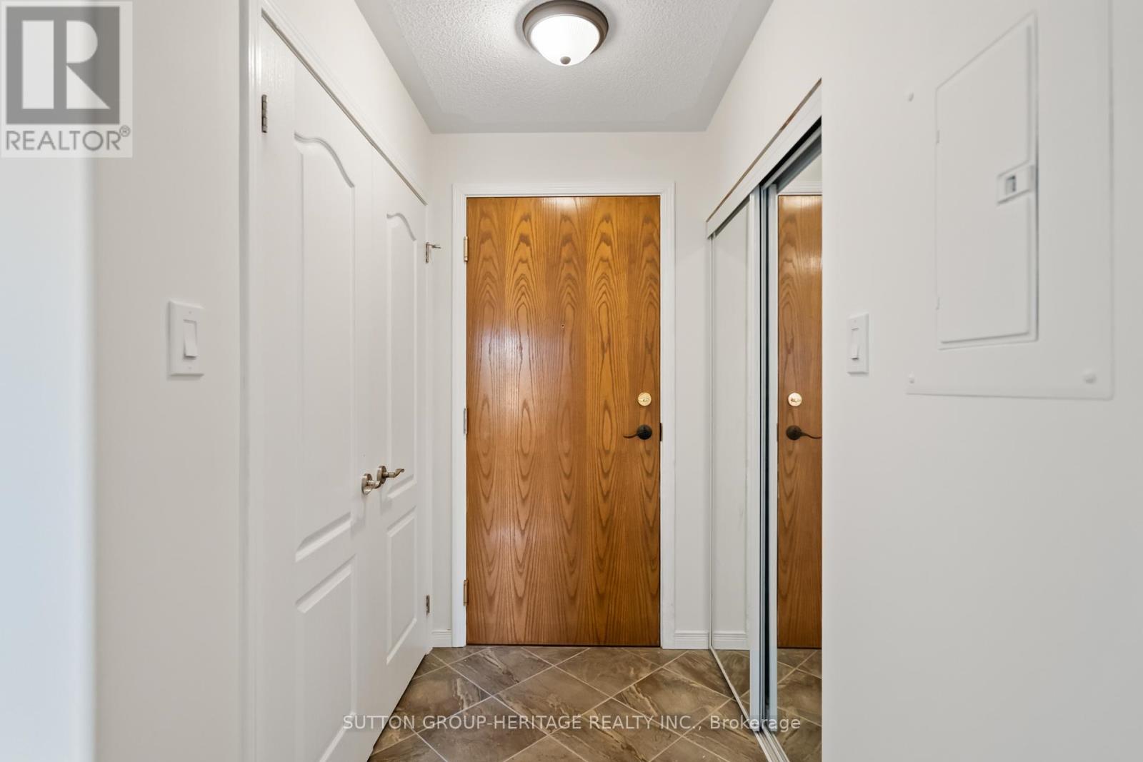 107 - 312 Spillsbury Drive, Peterborough West (South), Ontario  K9K 0B6 - Photo 5 - X12130241