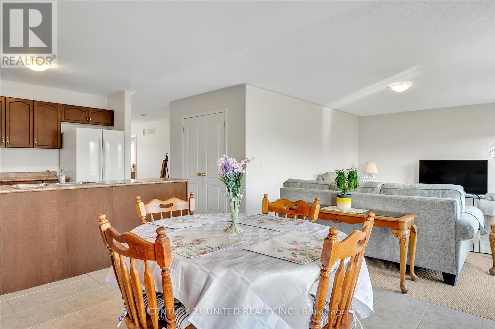 2691 Foxmeadow Road, Peterborough East (South), Ontario  K9L 0A8 - Photo 17 - X12130525
