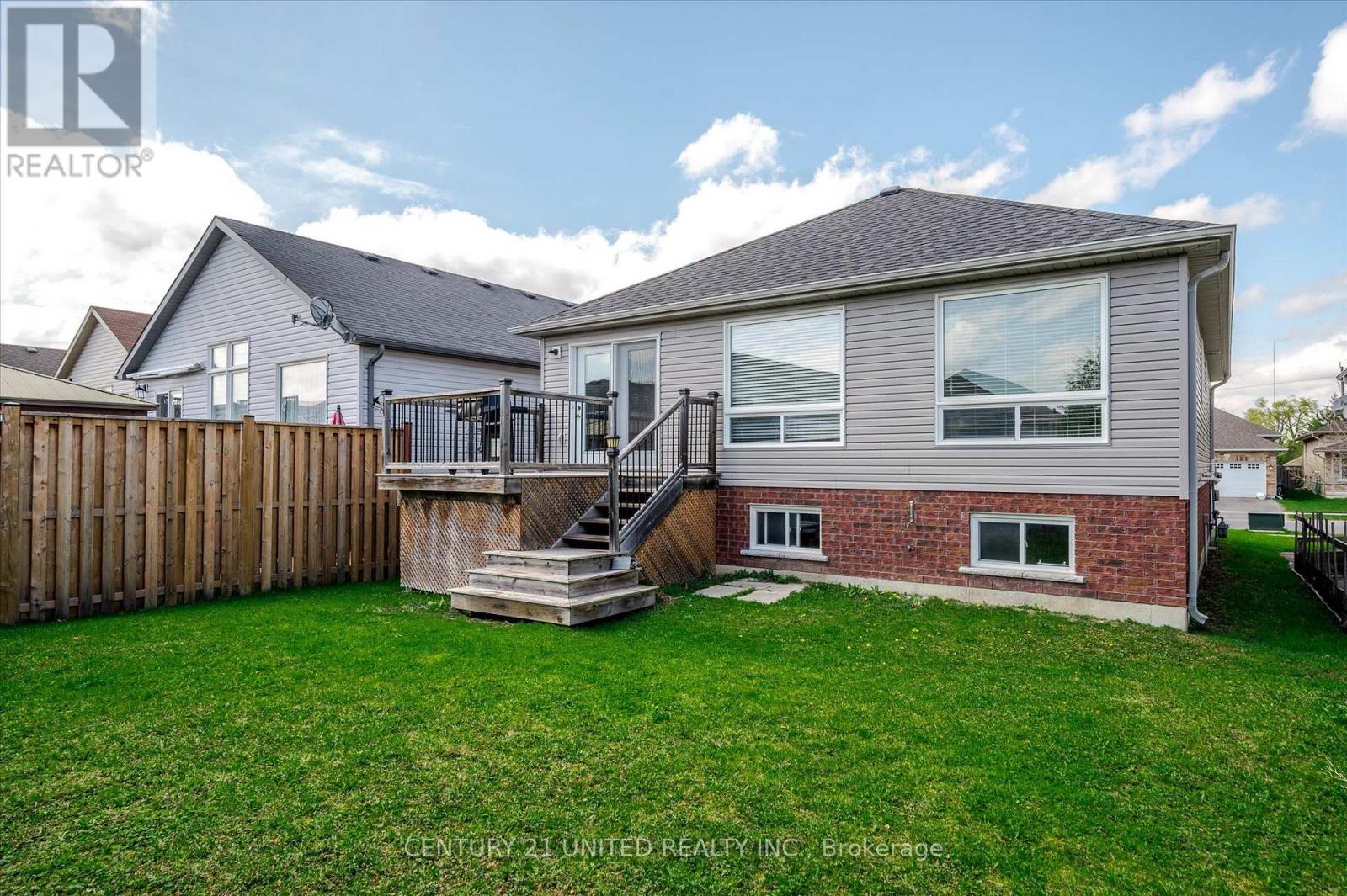 2691 Foxmeadow Road, Peterborough East (South), Ontario  K9L 0A8 - Photo 7 - X12130525