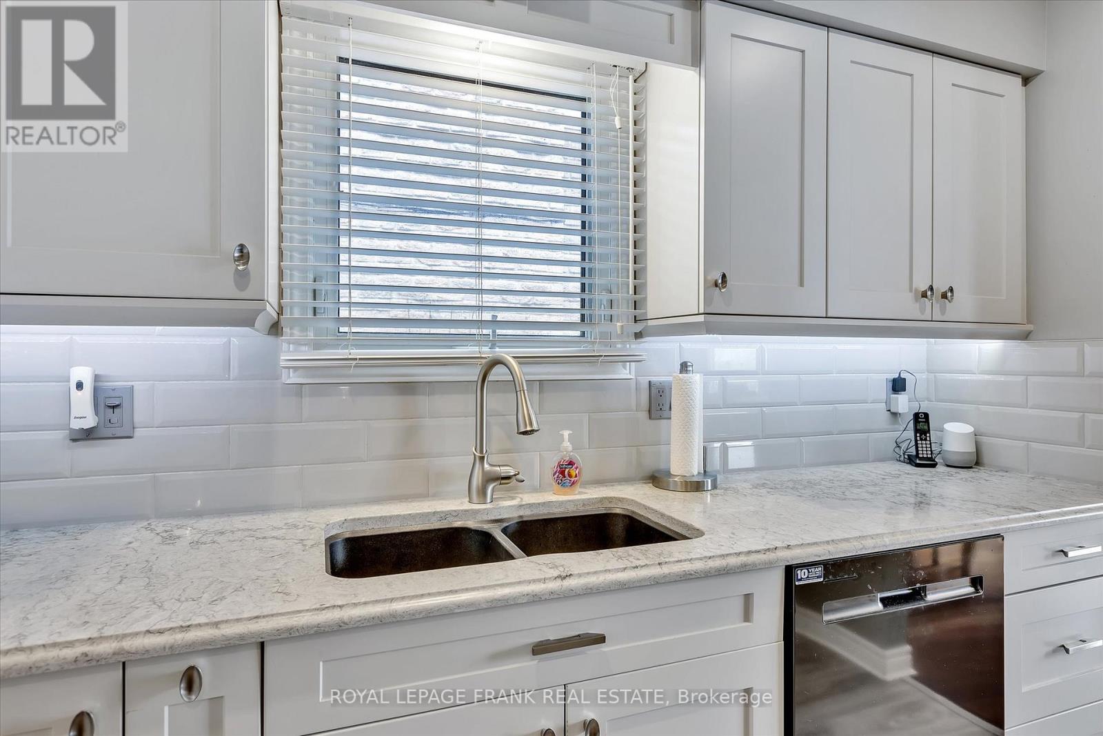 820 Donegal Street, Peterborough North (South), Ontario  K9H 4N4 - Photo 13 - X12130585