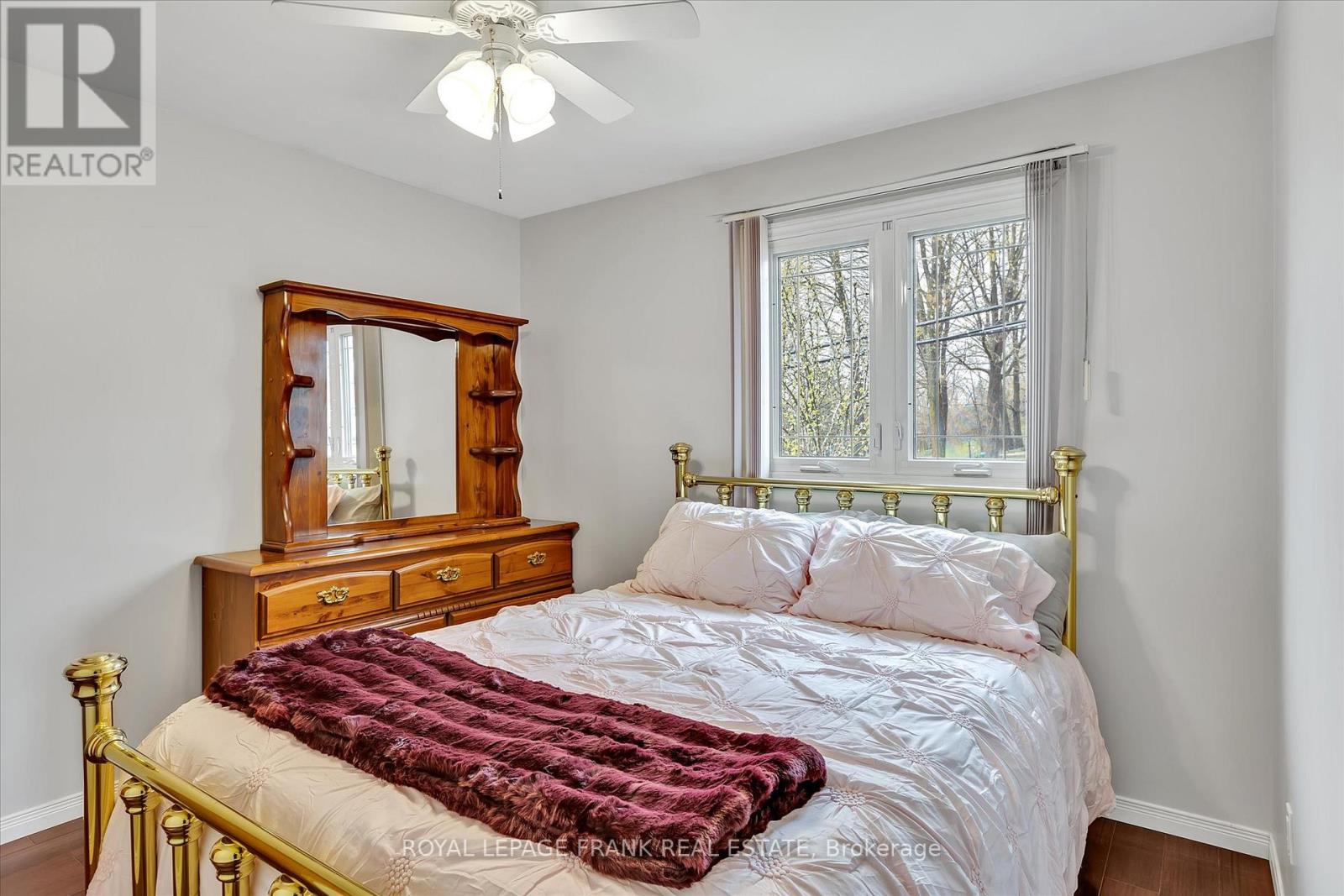820 Donegal Street, Peterborough North (South), Ontario  K9H 4N4 - Photo 18 - X12130585