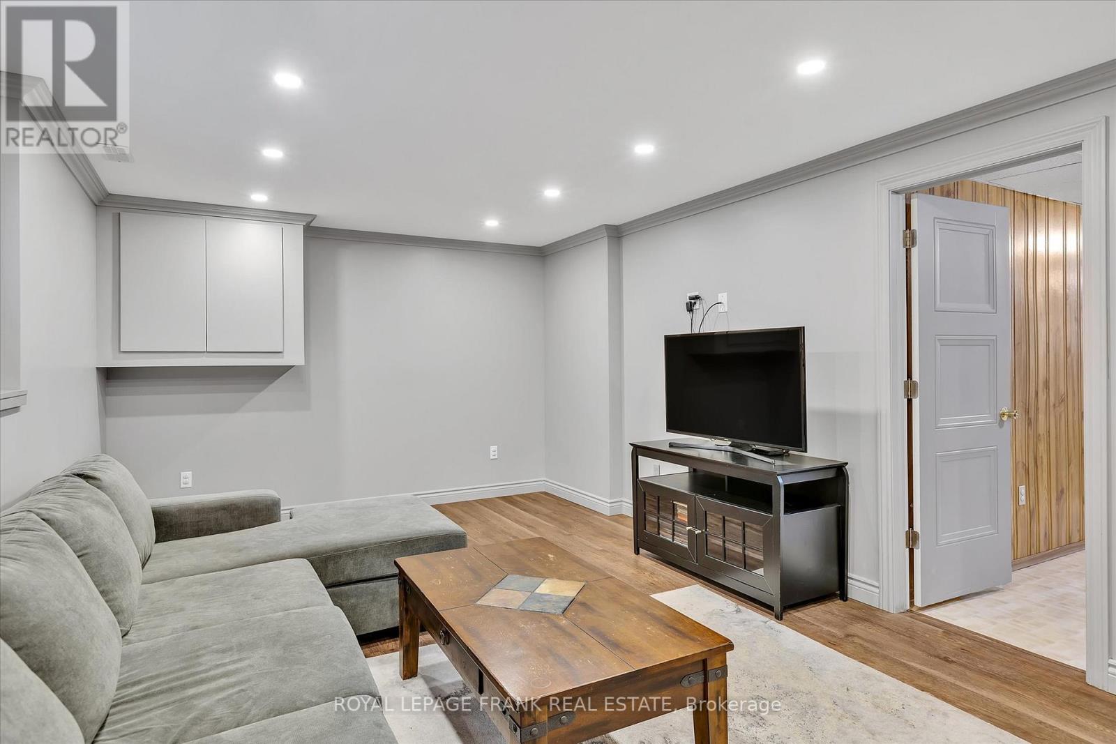 820 Donegal Street, Peterborough North (South), Ontario  K9H 4N4 - Photo 26 - X12130585