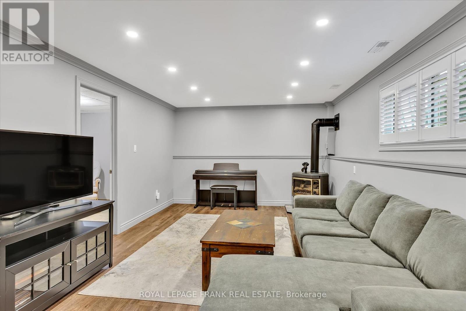 820 Donegal Street, Peterborough North (South), Ontario  K9H 4N4 - Photo 27 - X12130585