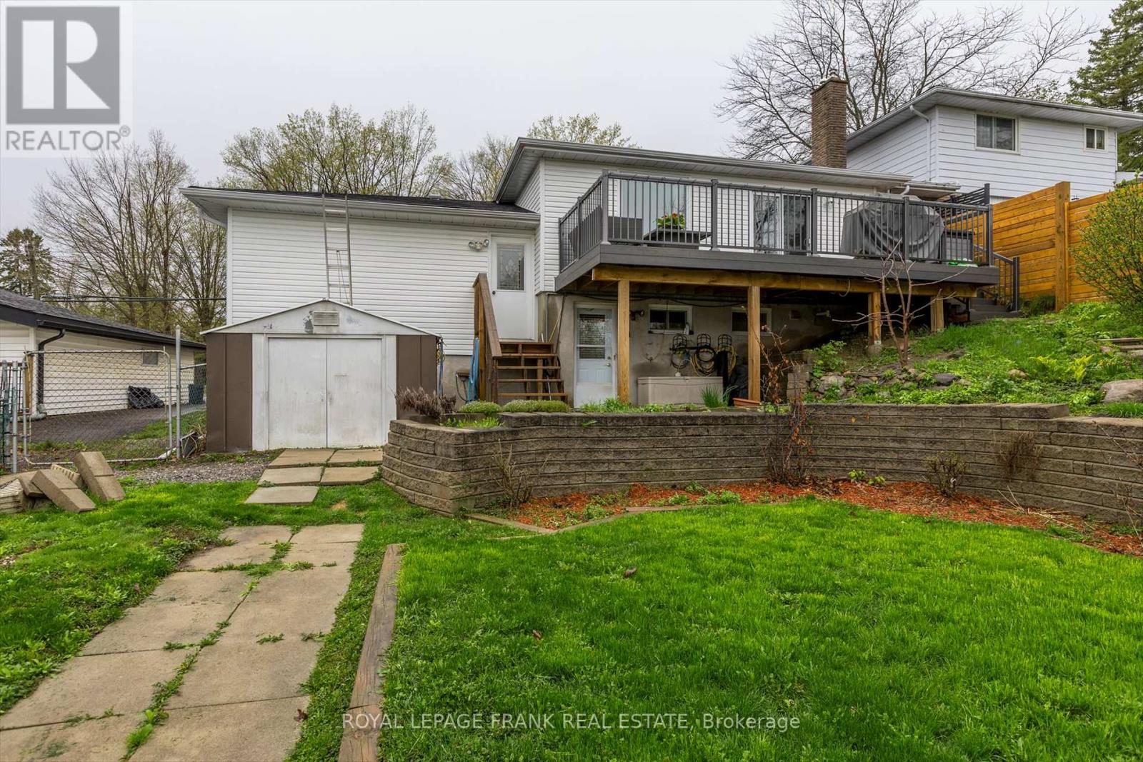 820 Donegal Street, Peterborough North (South), Ontario  K9H 4N4 - Photo 33 - X12130585