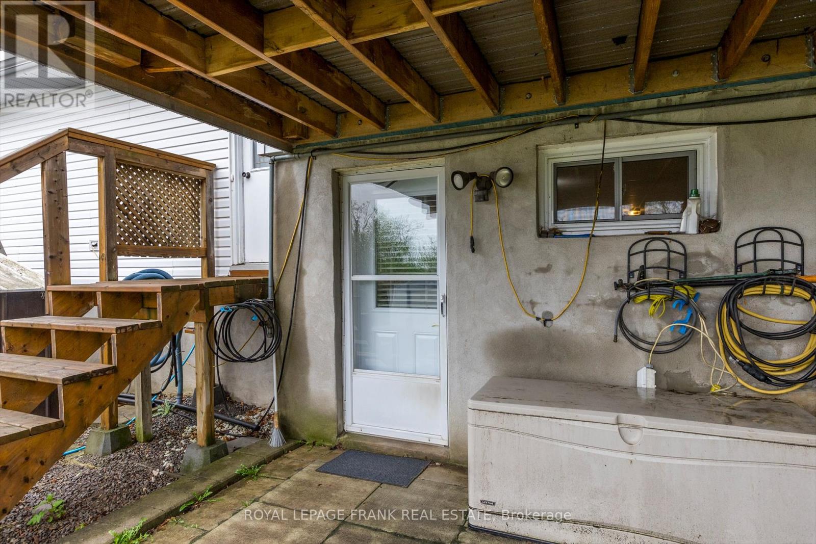 820 Donegal Street, Peterborough North (South), Ontario  K9H 4N4 - Photo 36 - X12130585