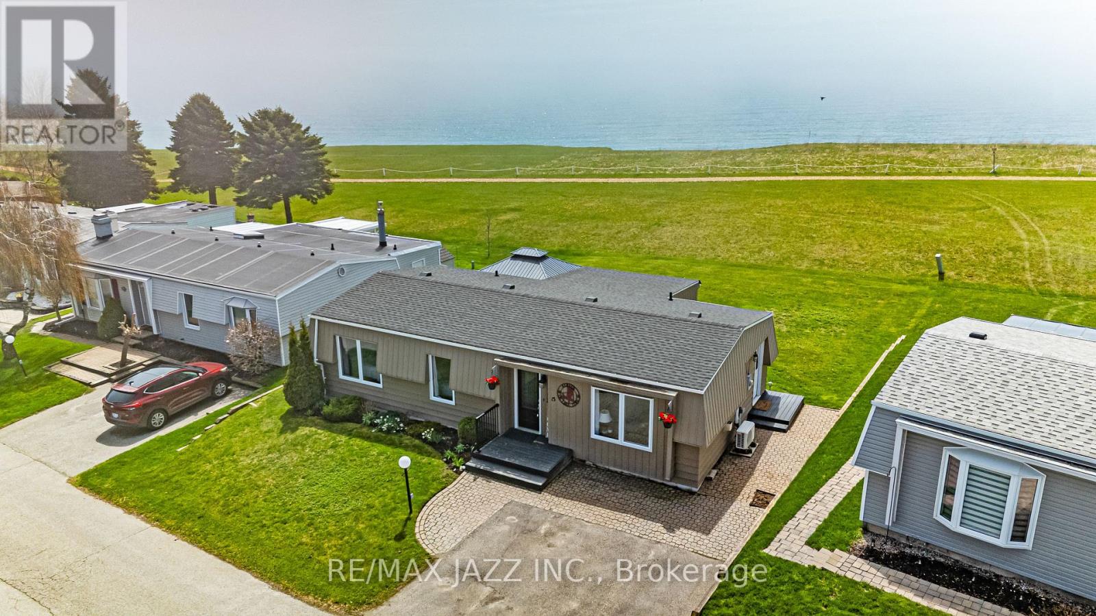 15 Bluffs Road, Clarington (Bowmanville), Ontario  L1B 1A3 - Photo 10 - E12131176