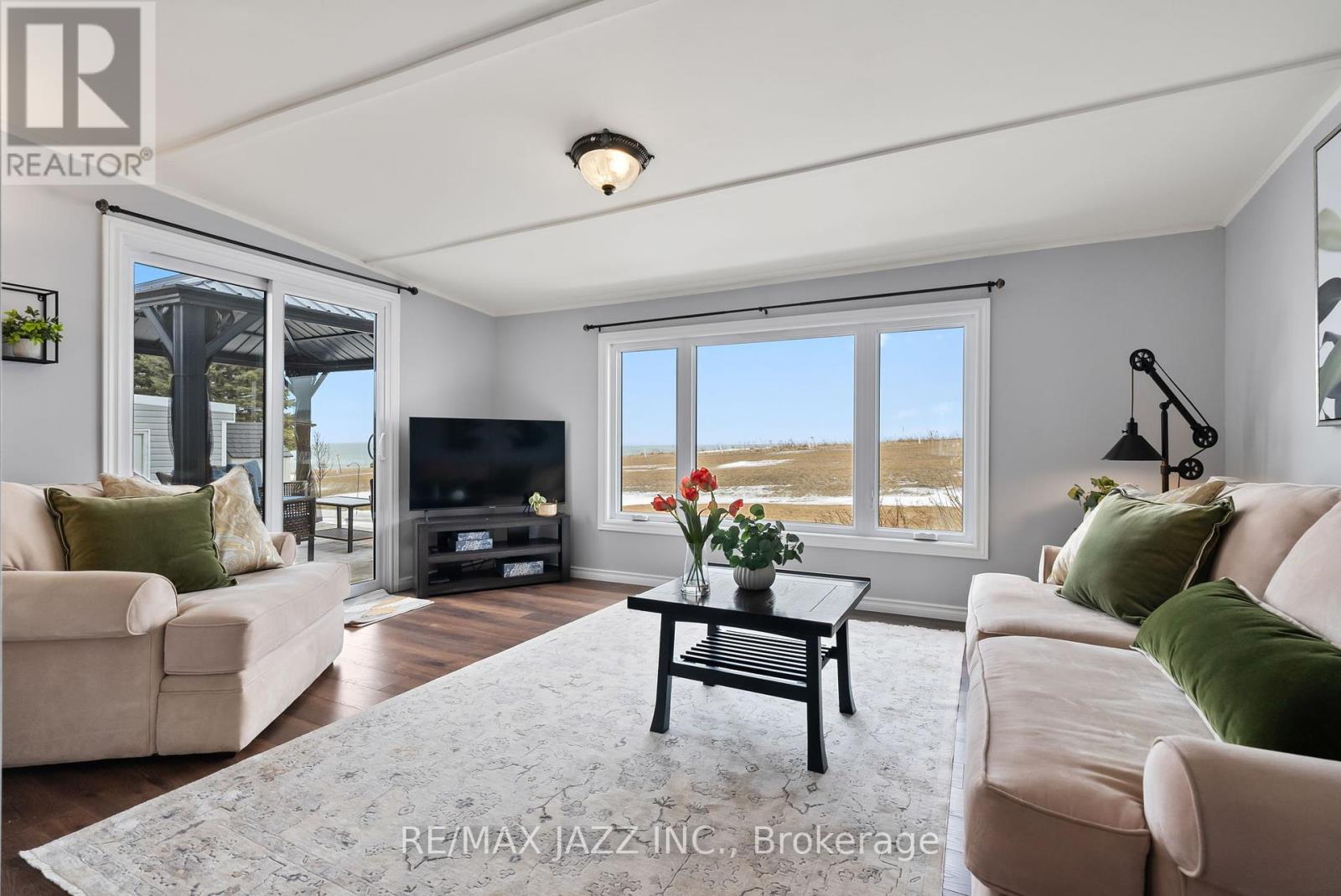 15 Bluffs Road, Clarington (Bowmanville), Ontario  L1B 1A3 - Photo 43 - E12131176