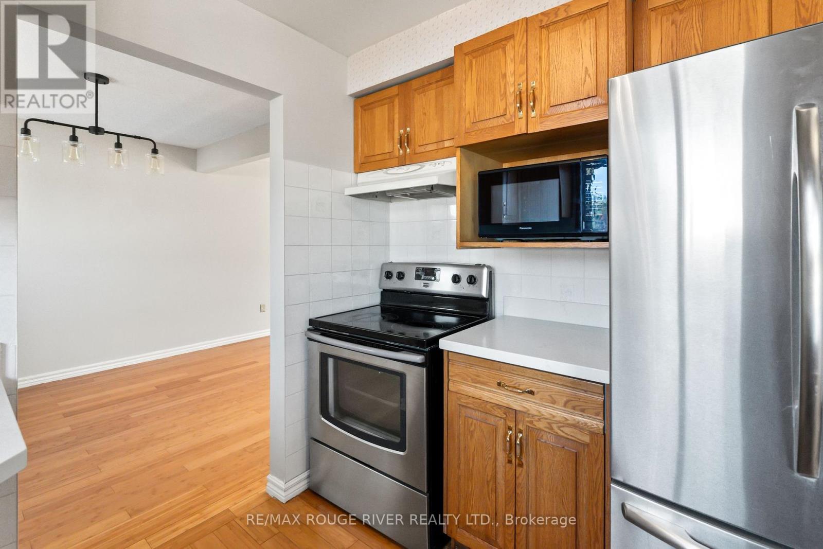 1 Applewood Crescent, Kawartha Lakes (Lindsay), Ontario  K9V 4W7 - Photo 12 - X12131139