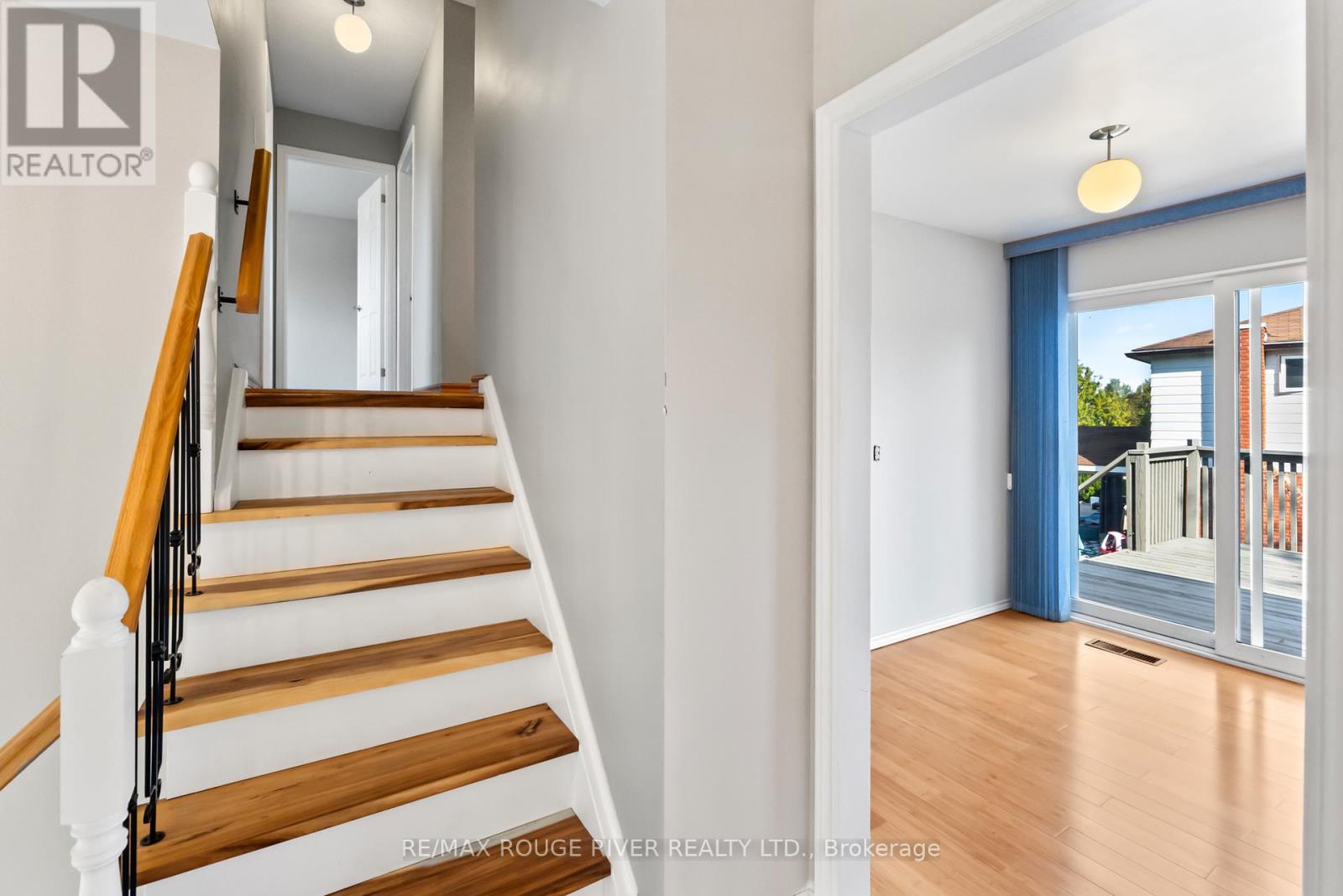 1 Applewood Crescent, Kawartha Lakes (Lindsay), Ontario  K9V 4W7 - Photo 16 - X12131139