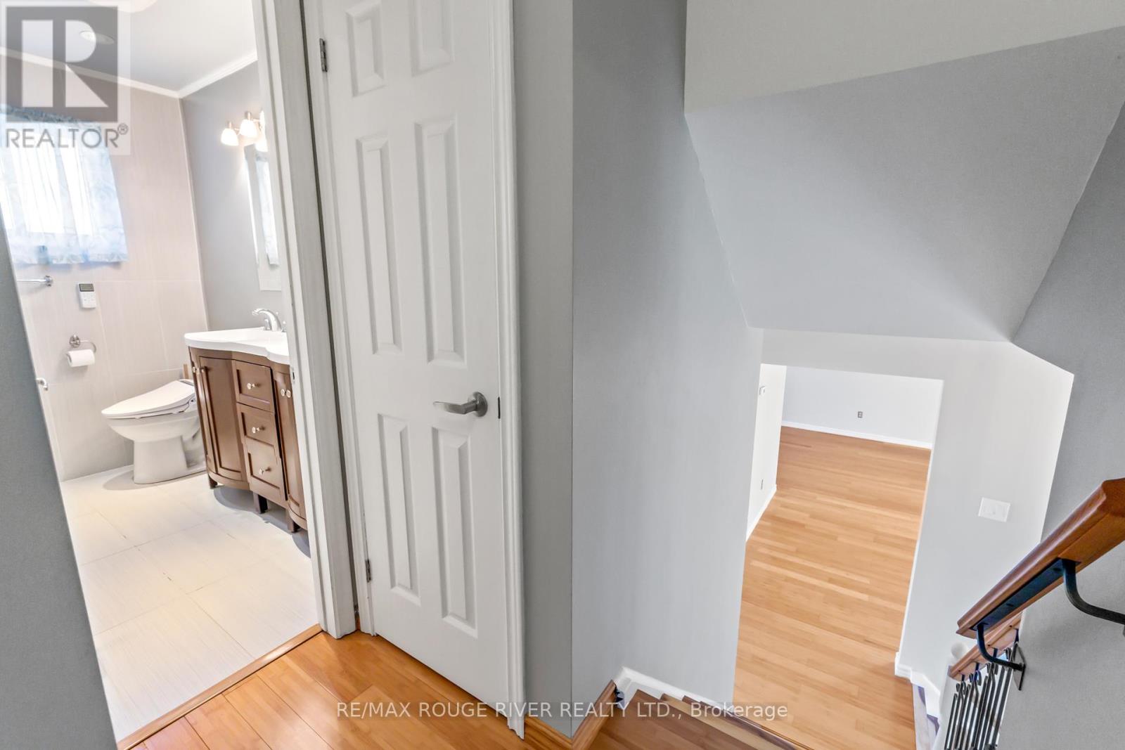 1 Applewood Crescent, Kawartha Lakes (Lindsay), Ontario  K9V 4W7 - Photo 17 - X12131139