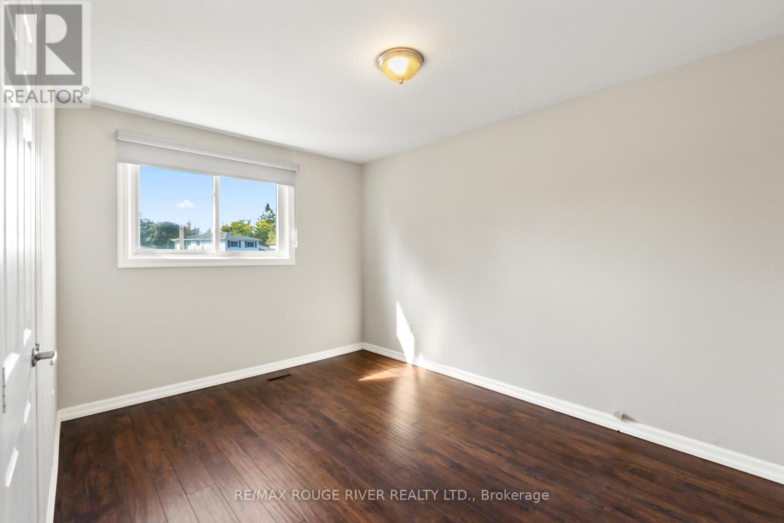 1 Applewood Crescent, Kawartha Lakes (Lindsay), Ontario  K9V 4W7 - Photo 22 - X12131139