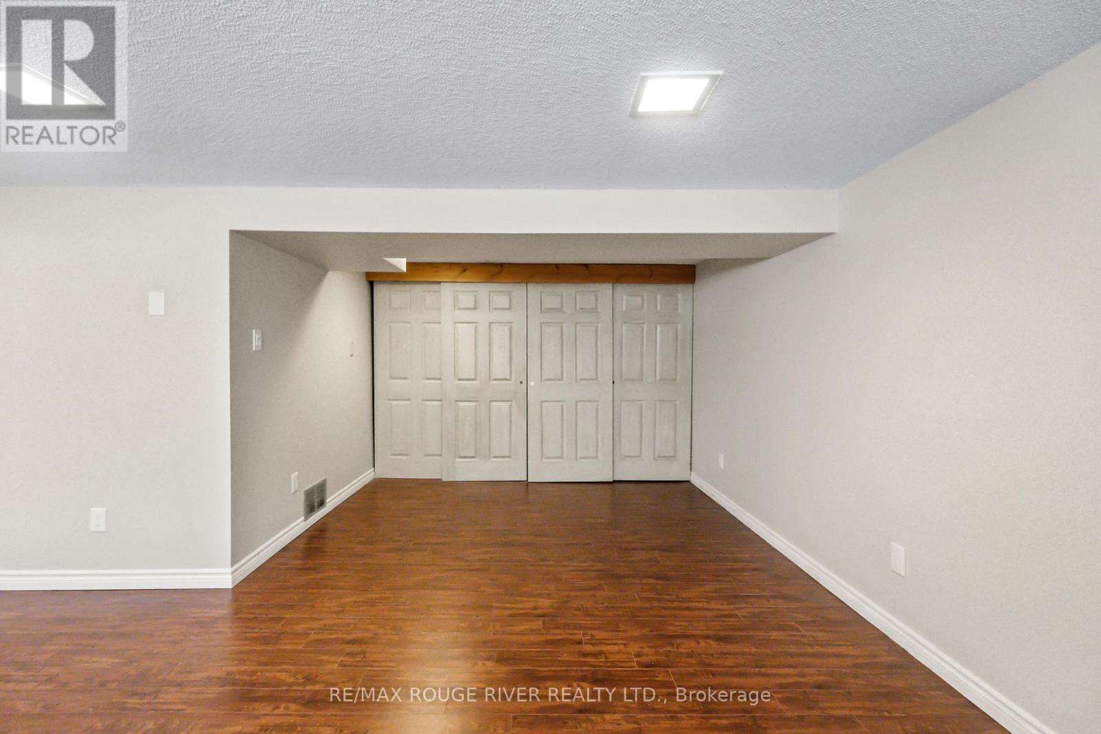 1 Applewood Crescent, Kawartha Lakes (Lindsay), Ontario  K9V 4W7 - Photo 33 - X12131139