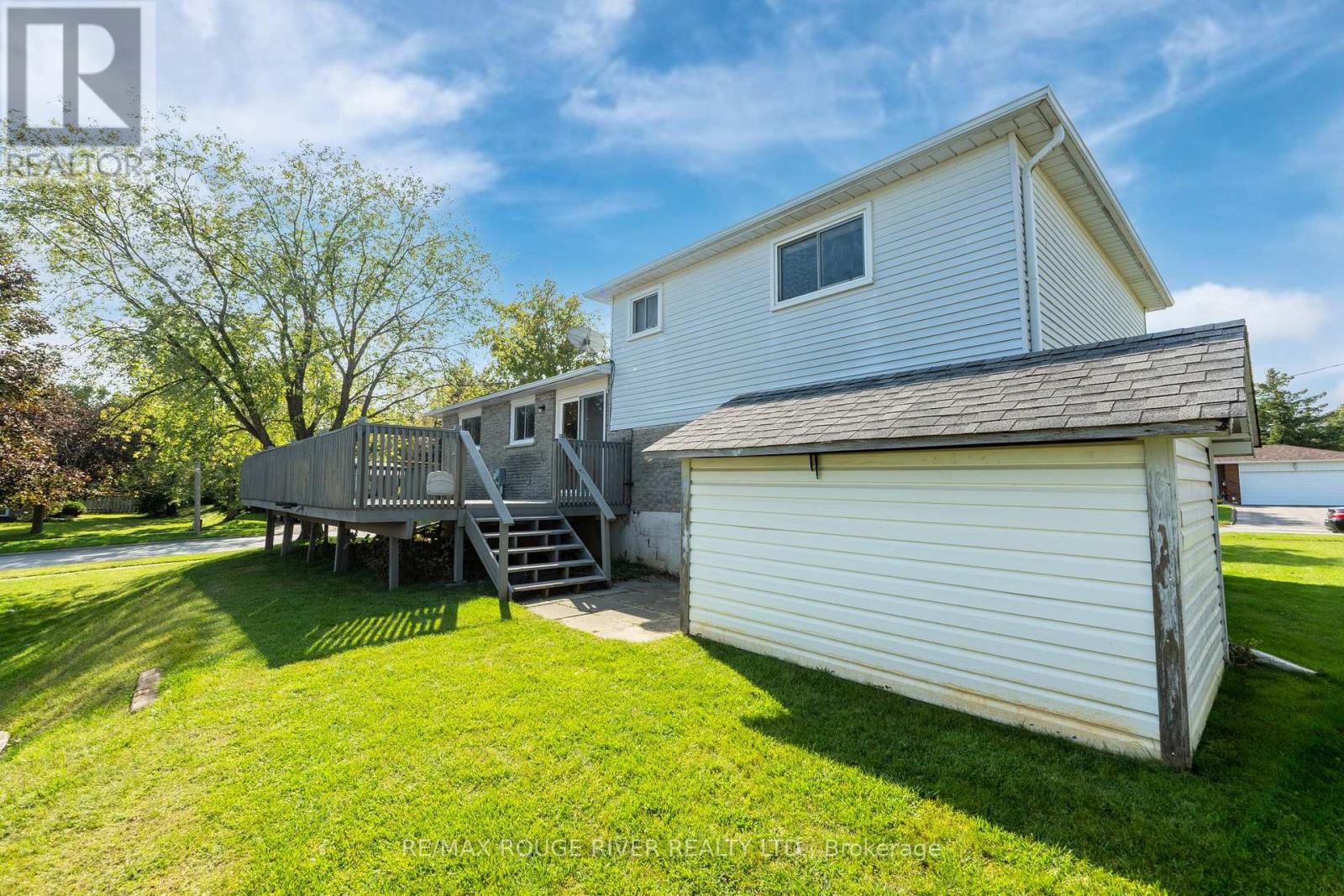 1 Applewood Crescent, Kawartha Lakes (Lindsay), Ontario  K9V 4W7 - Photo 37 - X12131139