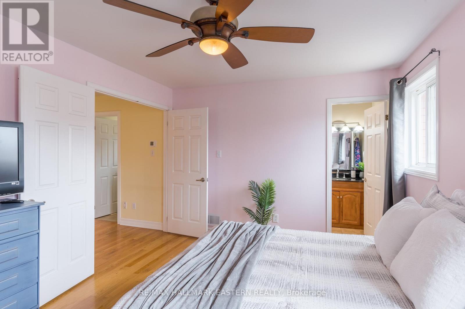 562 Westman Avenue, Peterborough West (South), Ontario  K9K 2H3 - Photo 18 - X12131555
