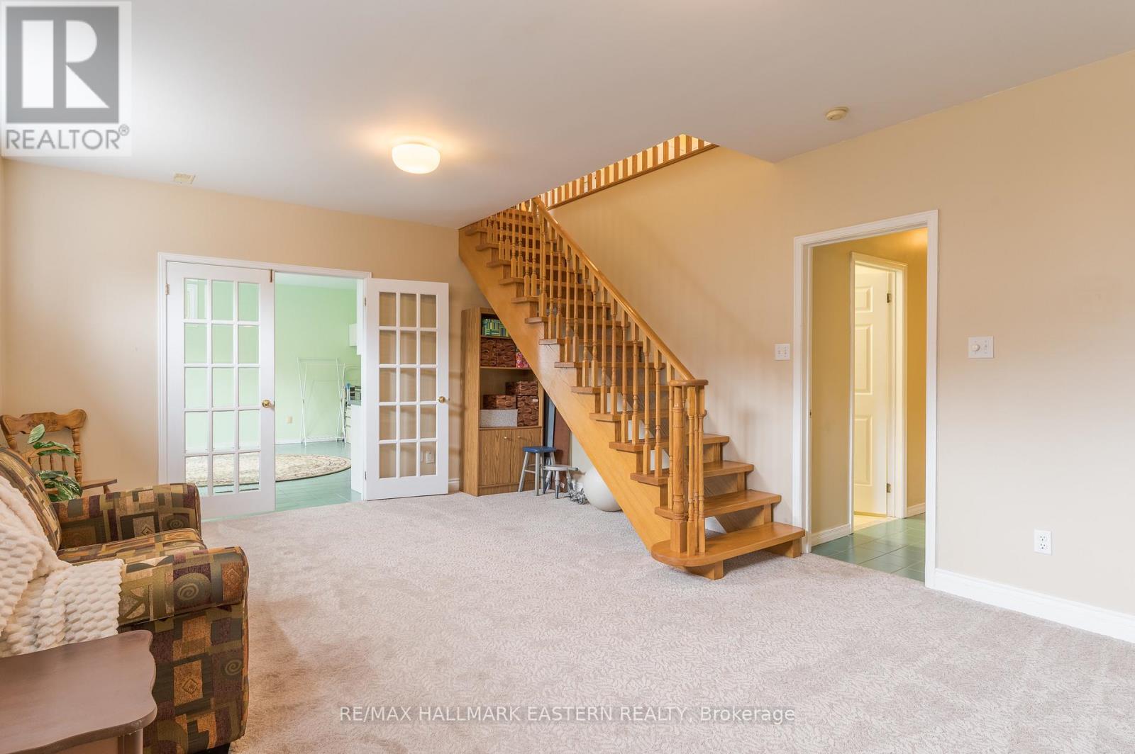 562 Westman Avenue, Peterborough West (South), Ontario  K9K 2H3 - Photo 34 - X12131555
