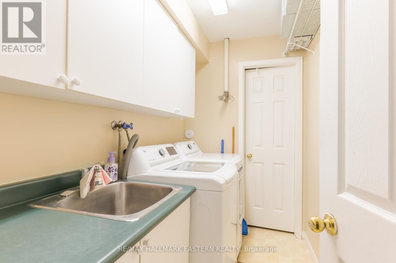 562 Westman Avenue, Peterborough West (South), Ontario  K9K 2H3 - Photo 44 - X12131555