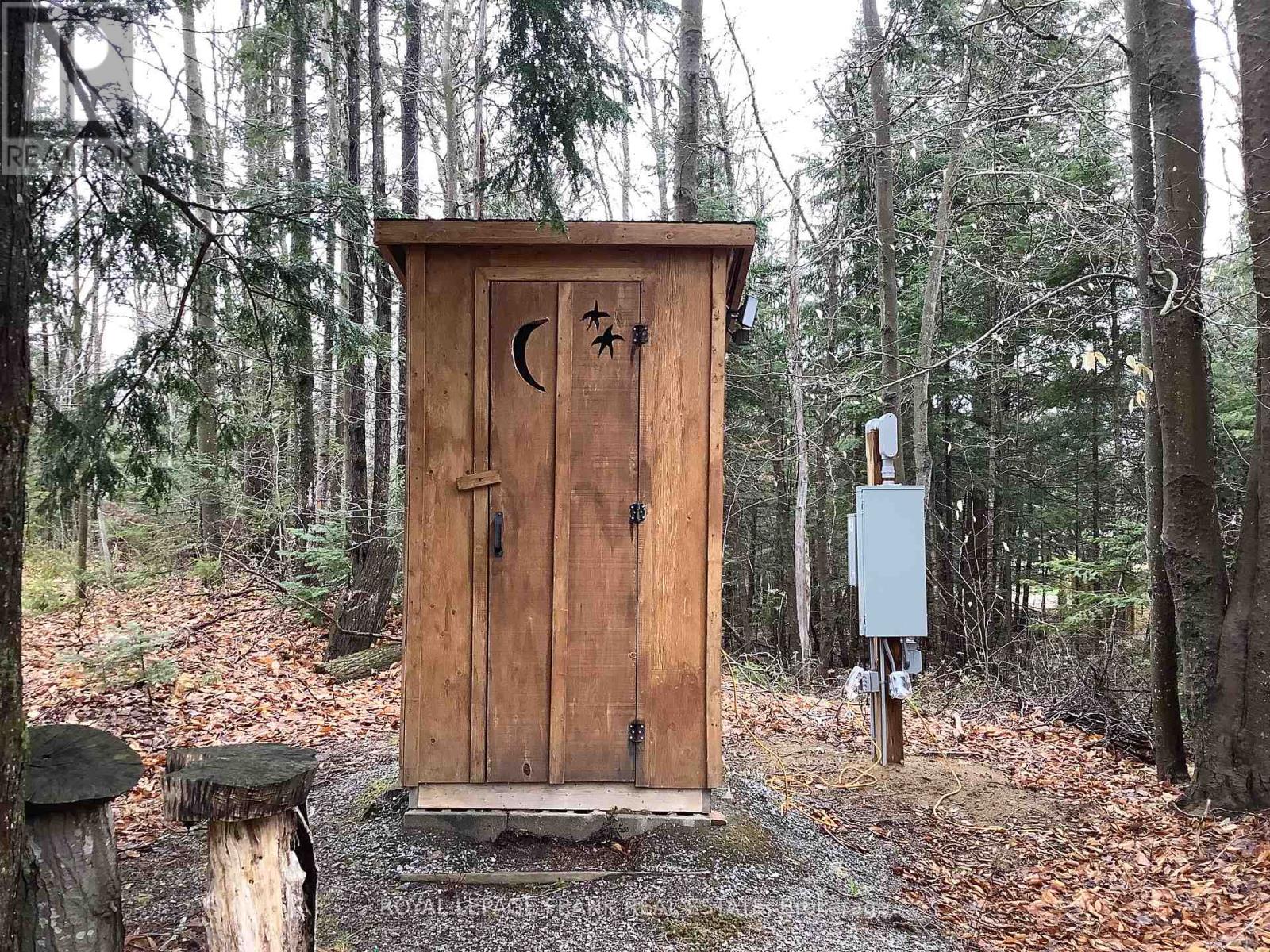 909 Brethour Road, Hastings Highlands (Herschel Ward), Ontario  K0L 1C0 - Photo 5 - X12131712