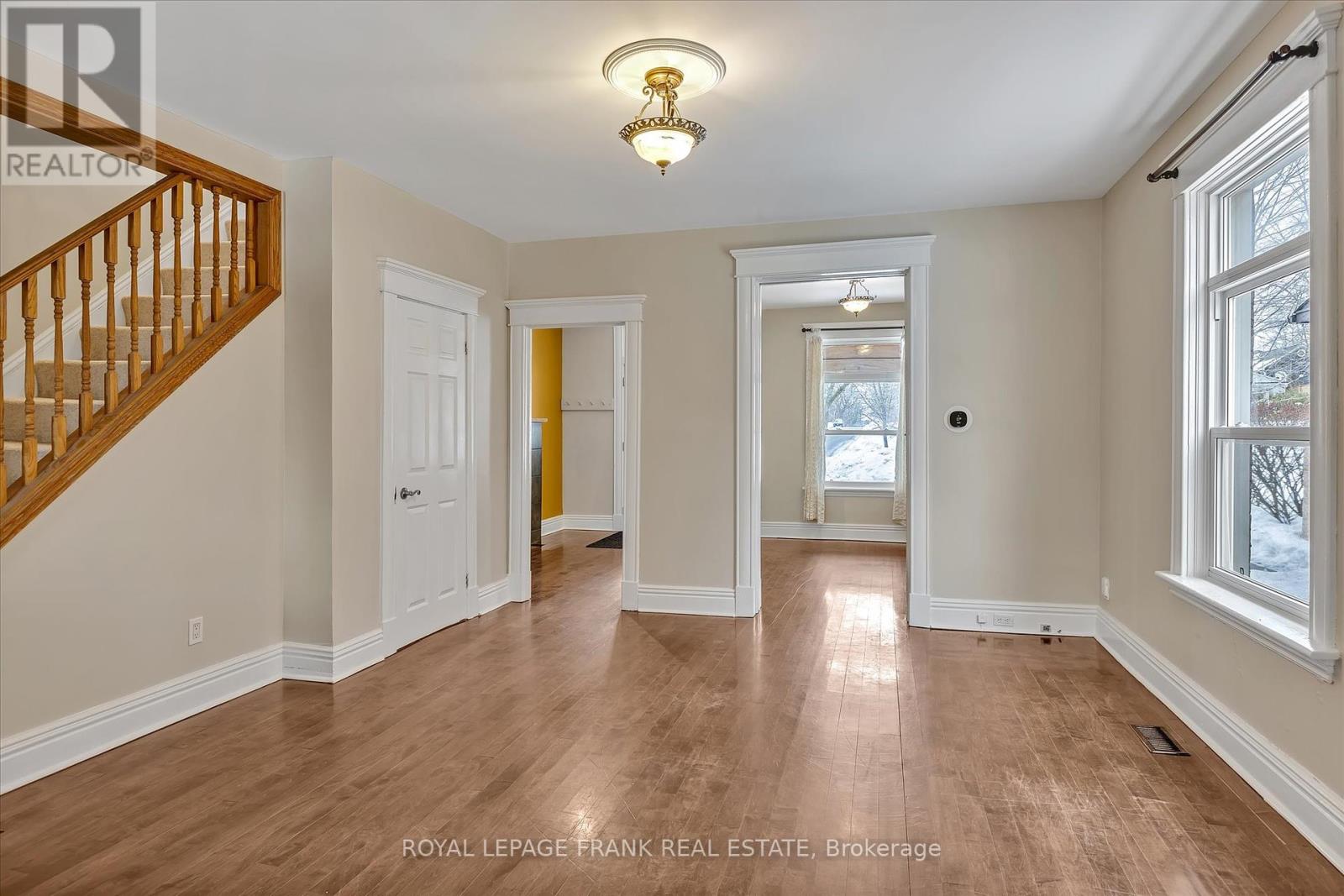 723 Bethune Street, Peterborough North (South), Ontario  K9H 4A5 - Photo 11 - X12131956
