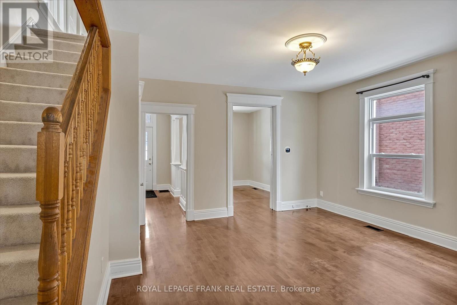 723 Bethune Street, Peterborough North (South), Ontario  K9H 4A5 - Photo 12 - X12131956