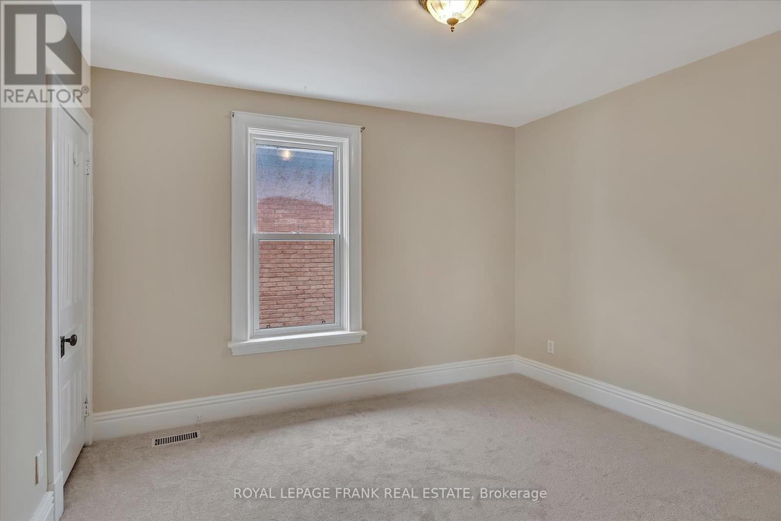 723 Bethune Street, Peterborough North (South), Ontario  K9H 4A5 - Photo 22 - X12131956