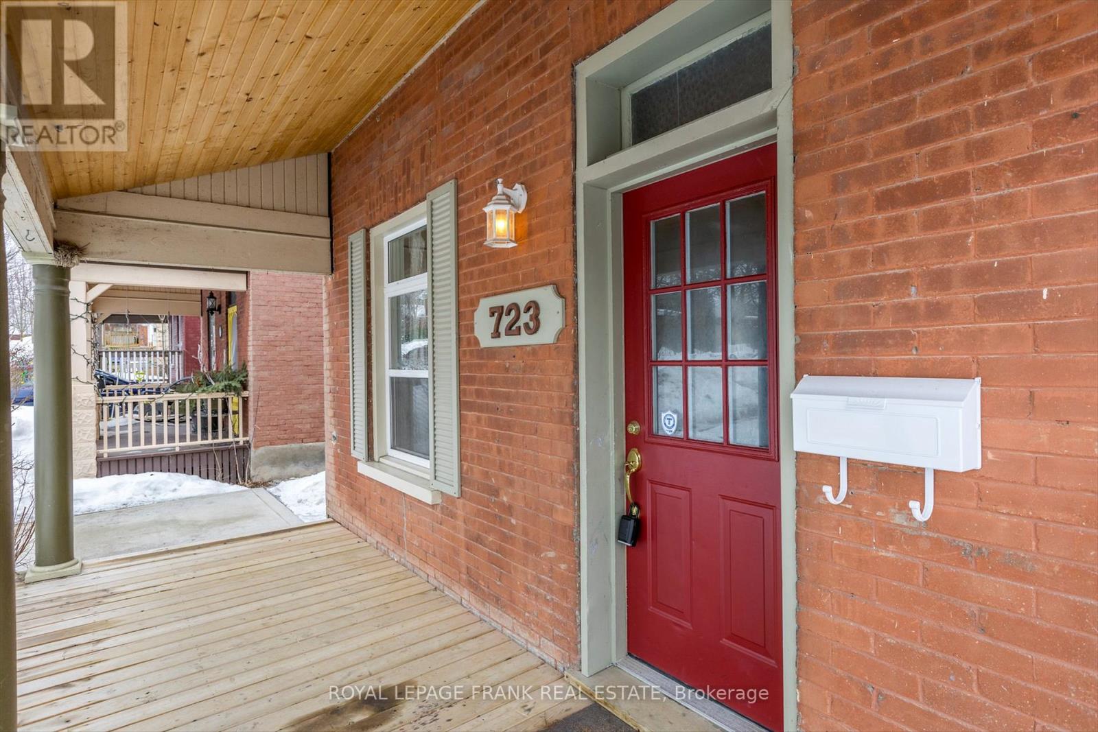 723 Bethune Street, Peterborough North (South), Ontario  K9H 4A5 - Photo 4 - X12131956
